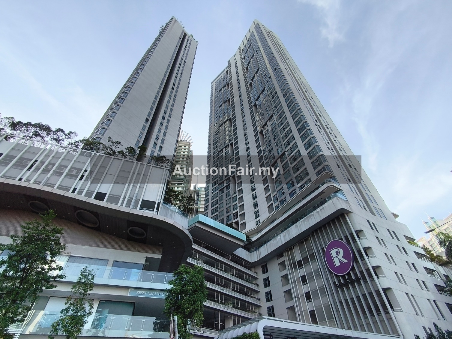 Service Apartment